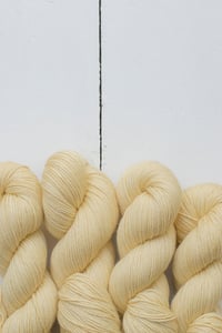 Lemon (bath 1) - DK wool/cotton