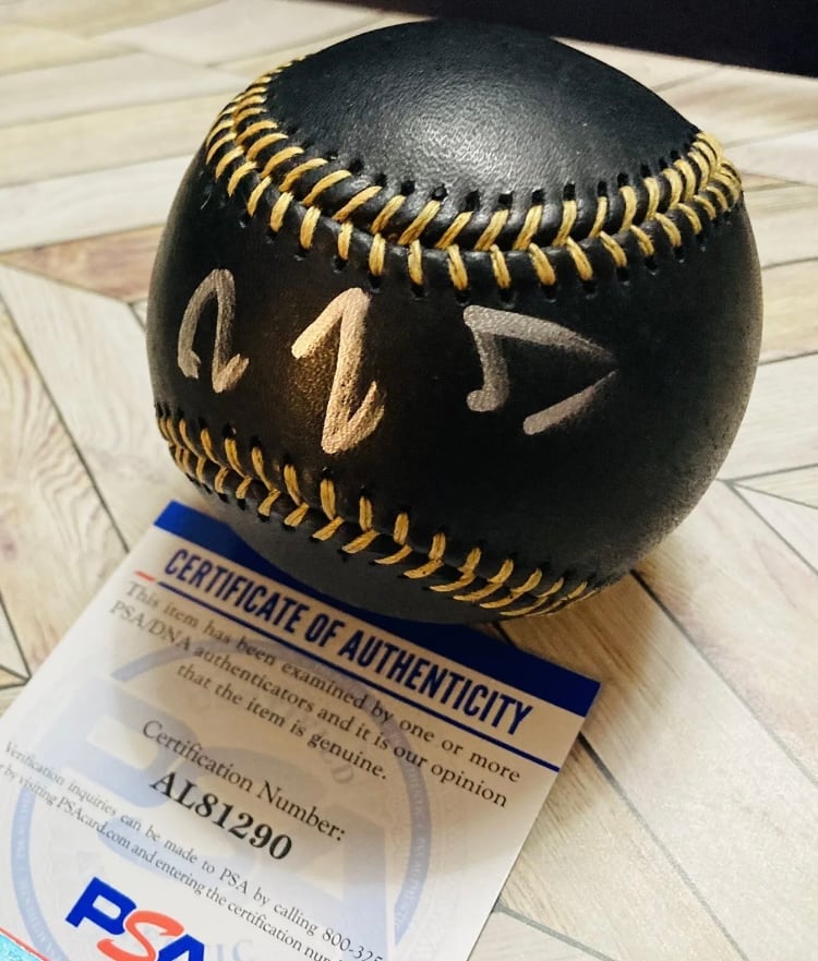 RZA - Wu Tang Clan Autographed black/gold ROMLB