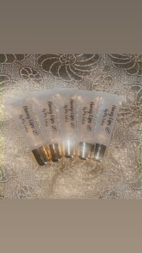 Image 2 of Squeeze Tube Lipgloss 