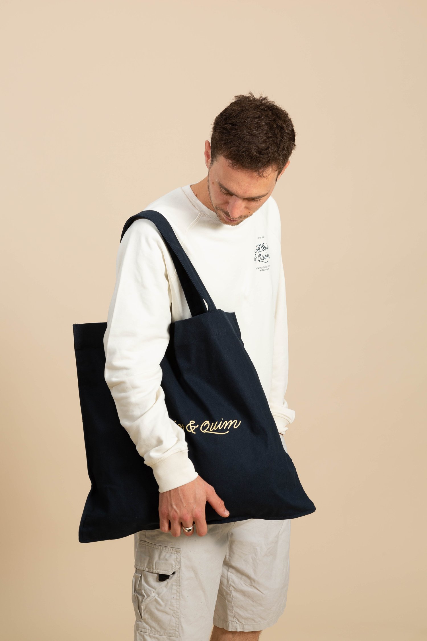 Image of TOTE "JON"