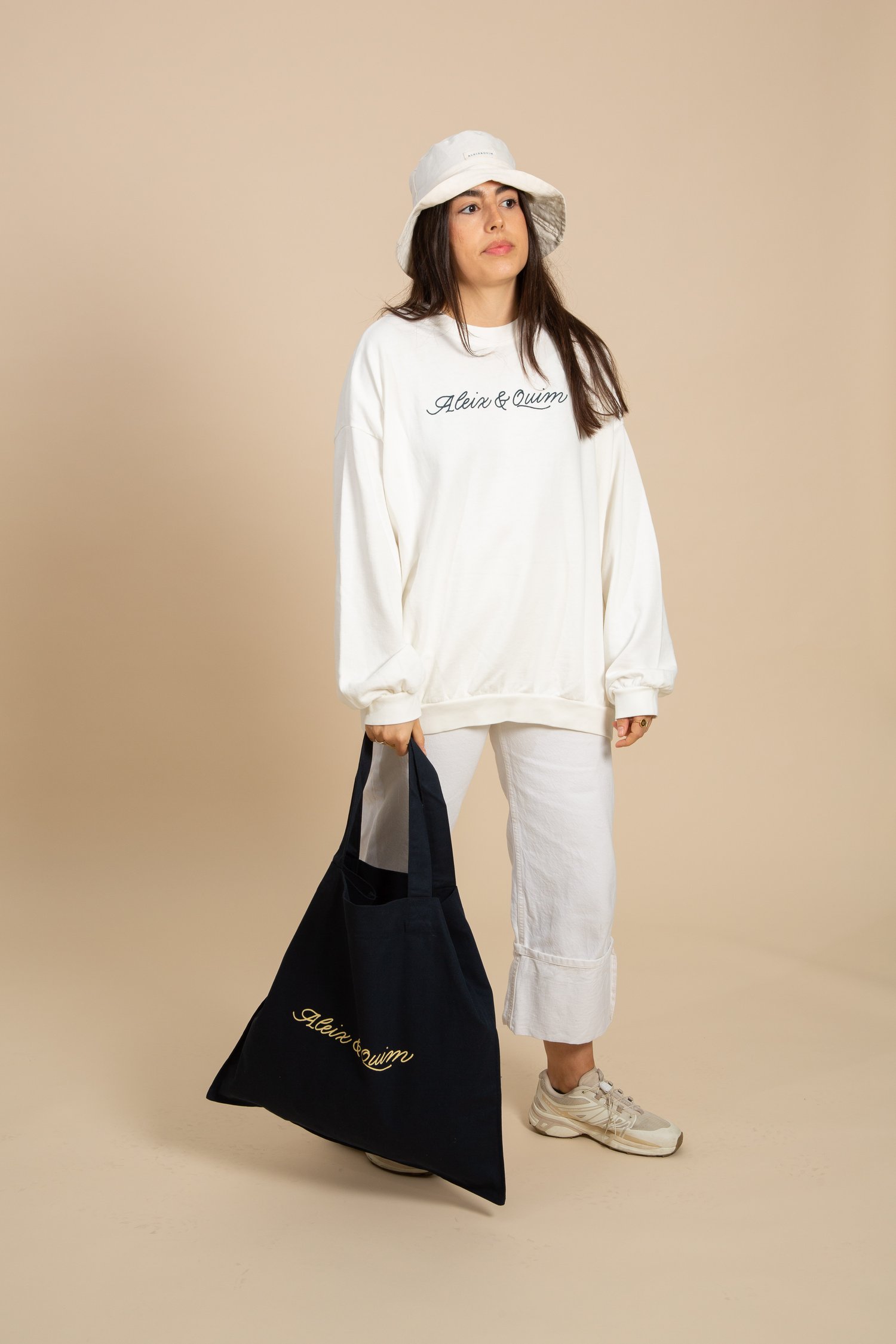 Image of TOTE "JON"
