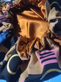 Image 3 of Afro-American  Bonnet 