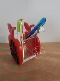 Image 3 of Pen Holder (Apple)