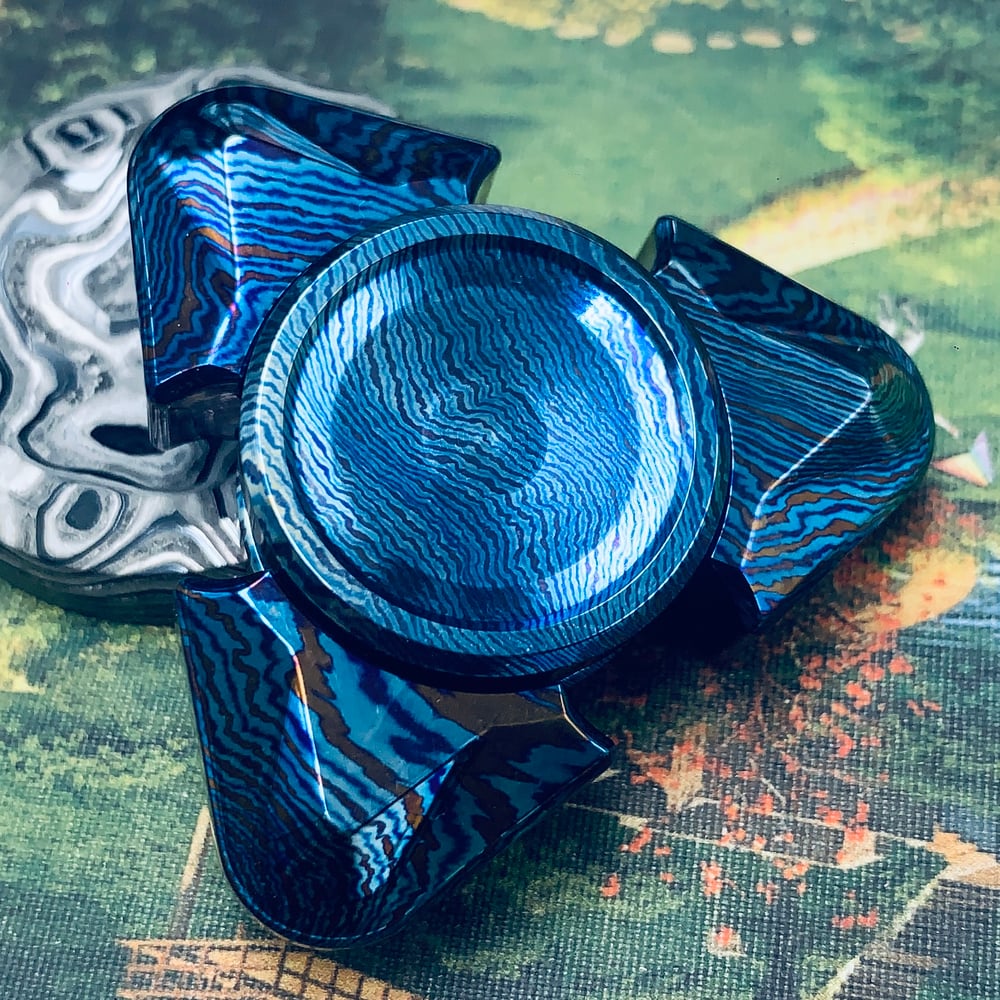 Fidget Spinner LordVader in Timascus Blue
