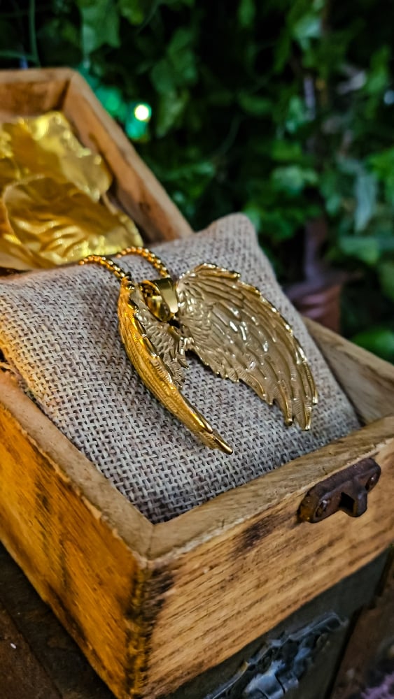๐The Armored Kingdom Golden Guardian Wings of Glory Necklace