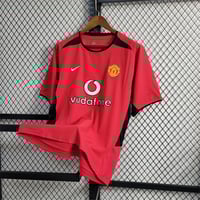 Image 5 of Manchester United Retro 02/04 Home Jersey