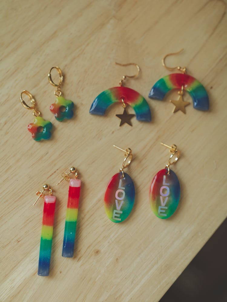 Image of Rainbow Long Bar Stud 