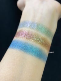 Image 3 of CYBER SAGA Palette 12 Shades