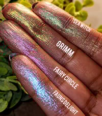 Image 4 of FOLKLORE 2.0 GRIMM Neon iridescent pressed pan neon gold yellow