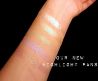 Image 5 of Shinigami pressed highlighter white shiny diamond 40mm pan