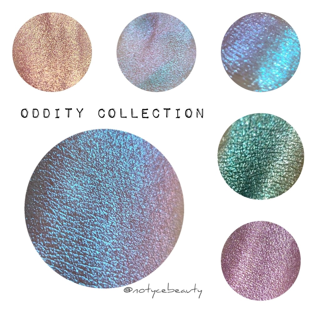 Image of Oddity Collection Multichrome chameleon shimmer glittery color shifting eyeshadow
