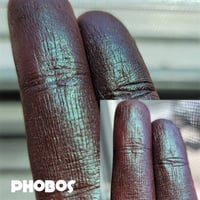 Image 2 of Magic Multichrome chameleon moonshifter Phobos mineral color shifting iridescent