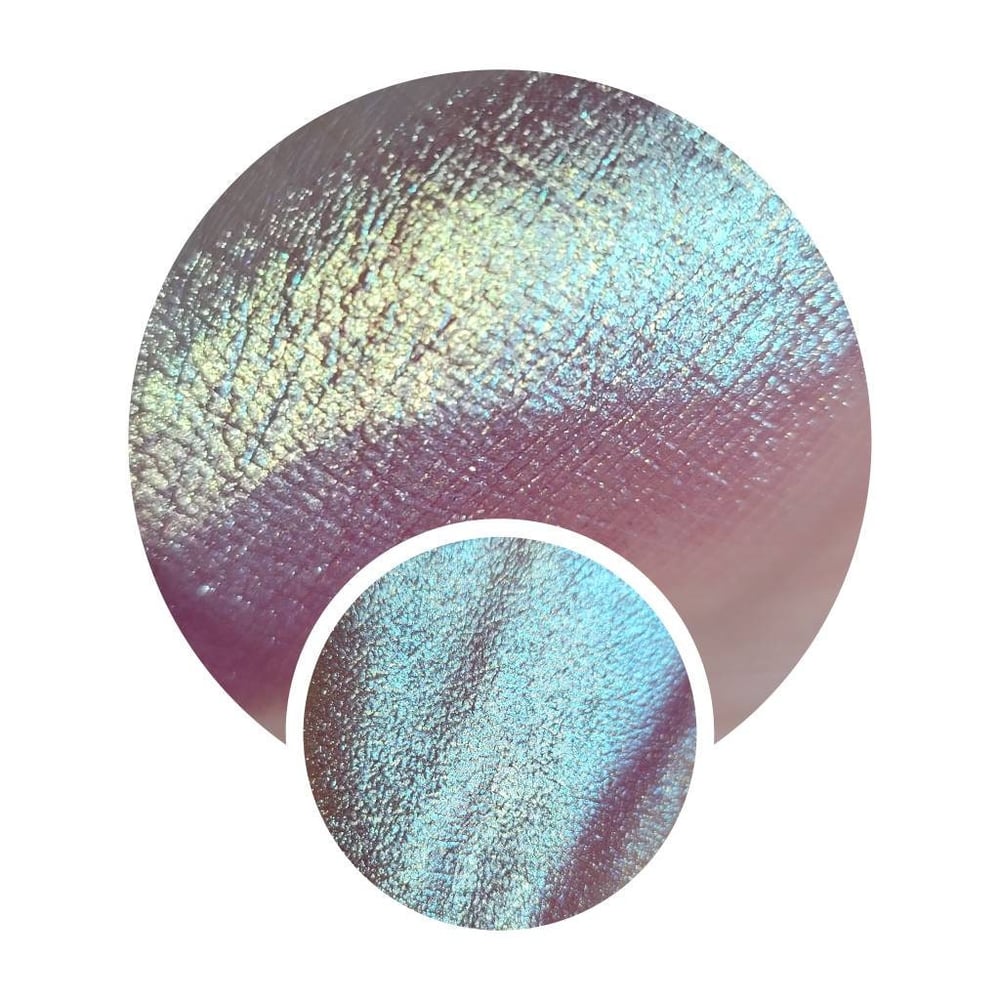Image of Multichrome 26mm Moonbow chameleon pressed pan beige mint gold turquoise