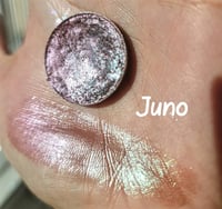 Image 4 of NEBULA Collection JUNO Multichrome chameleon pressed pan Silver green pink shift