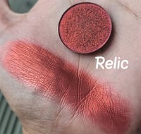 Image 2 of Relic Multichrome chameleon pressed pan rust bronze red shimmer pressed pan 26mm