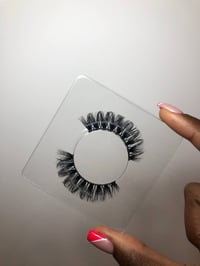 "EFFORTLESS" Strip Lashes 