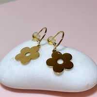 Image 3 of Gold daisy half hoops