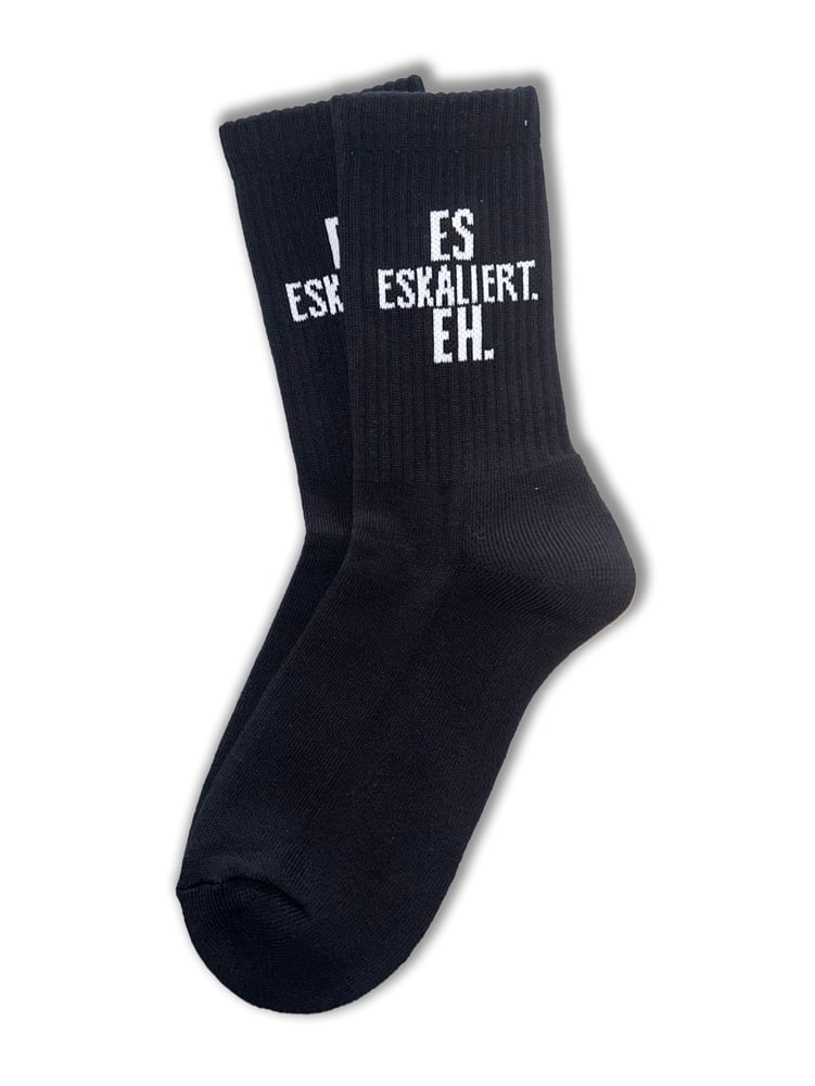 Image of "Es eskaliert eh!" Socken -schwarz-