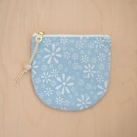 Image 1 of Lil' Zip - Light Blue Daisy