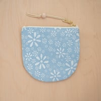 Image 2 of Lil' Zip - Light Blue Daisy