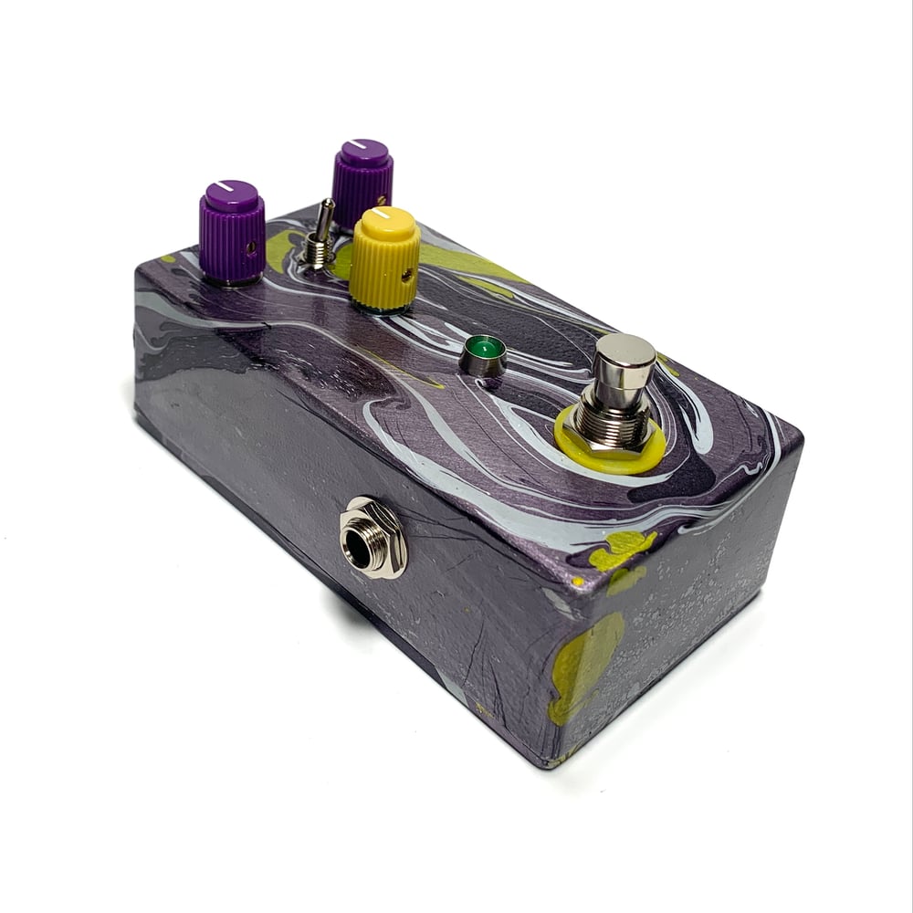 Image of Deluxe Bandwidth Fuzz (Serial 09D)