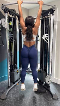 V back leggings 