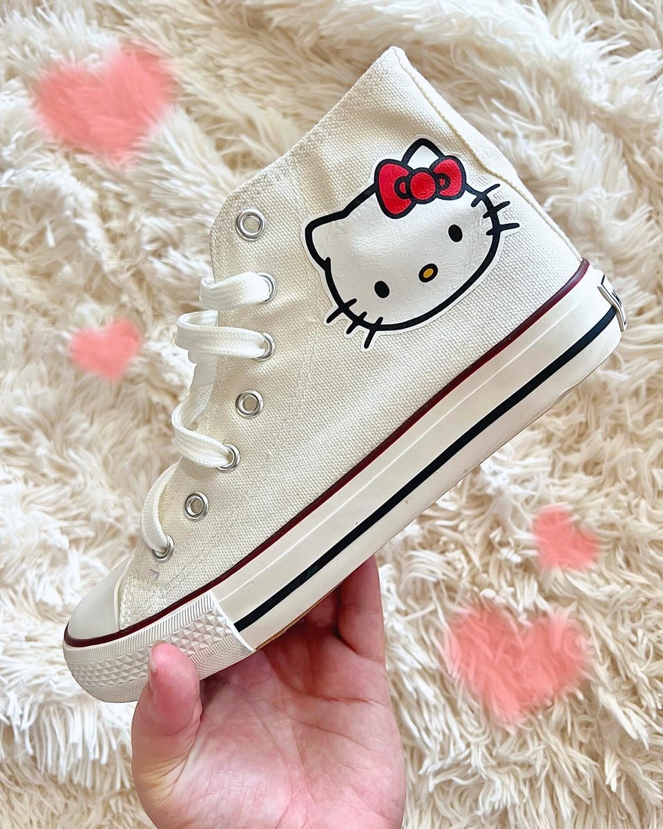 Hello Kitty Converse PEACHY WIXX