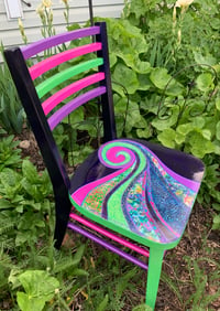 Image 3 of Painted chair, Swirl