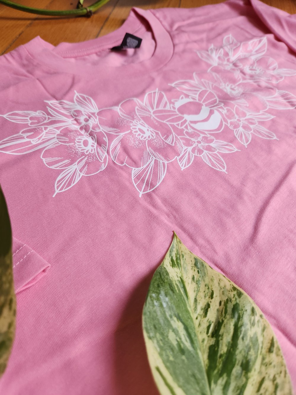 Image of BUMBLE T-SHIRT IN BUBBLEGUM PINK