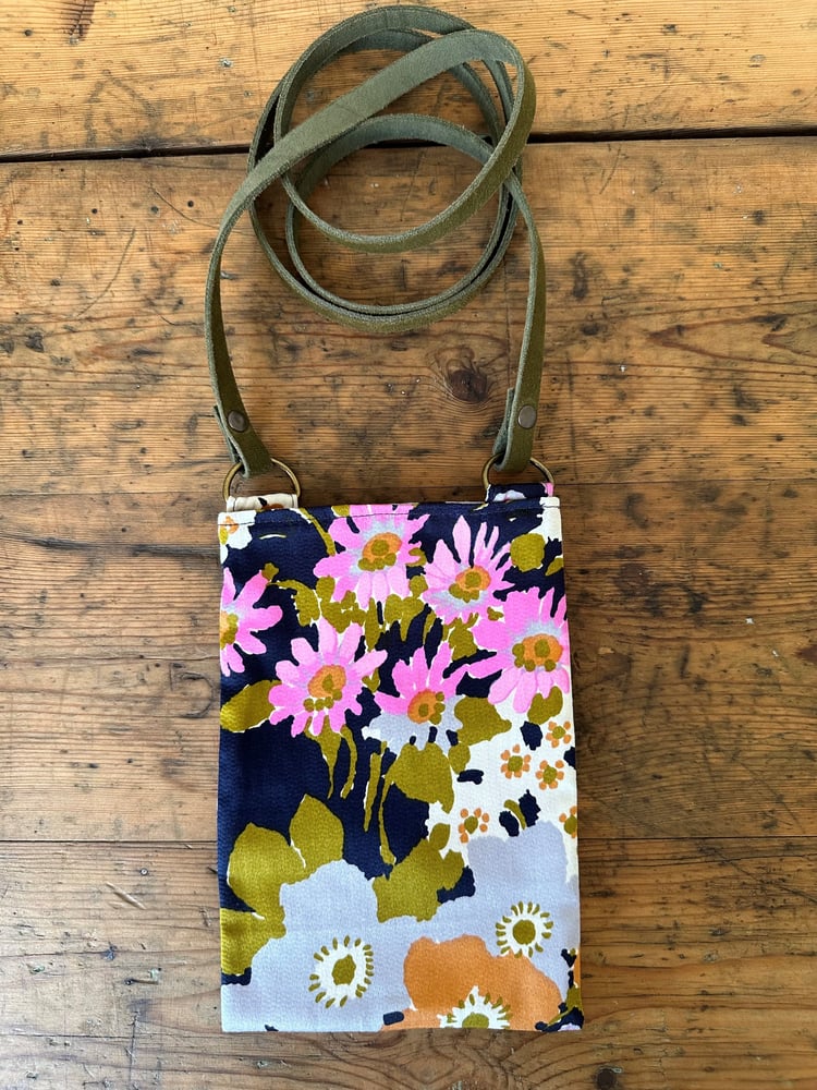Image of Sac pochette téléphone Livia