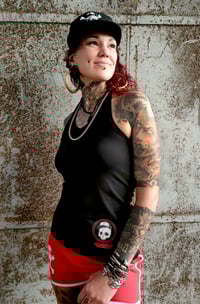 Image 2 of The ladyz