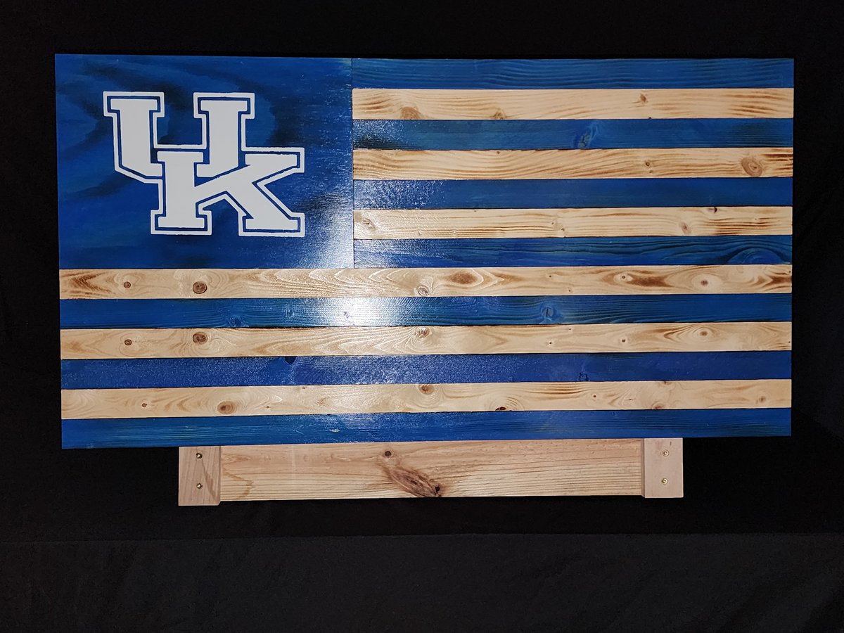 University of Kentucky Wood Flag