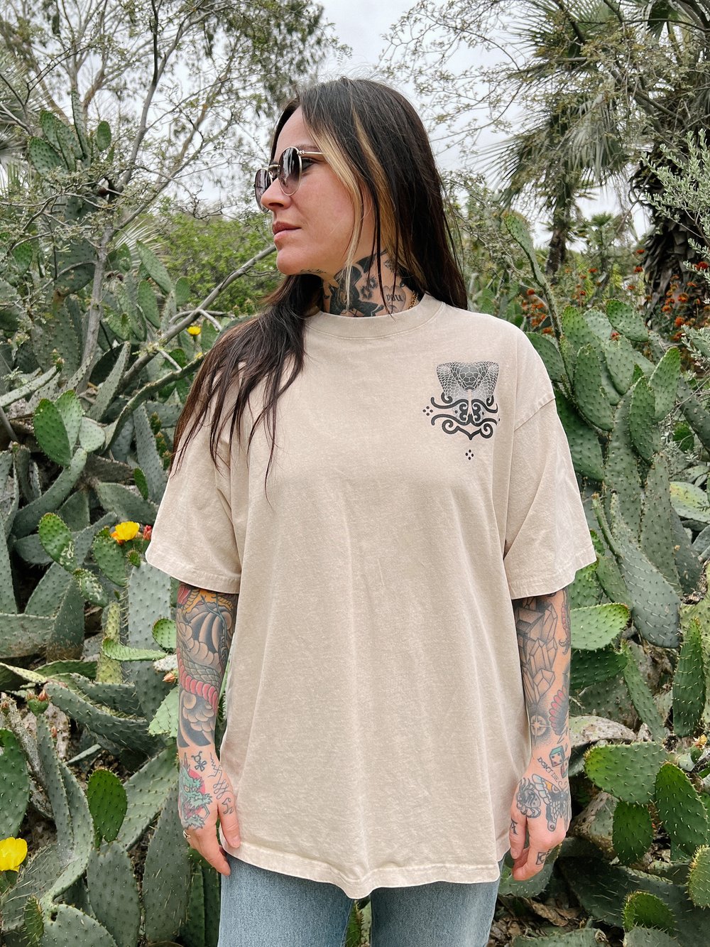 Image of Ssnake T-Shirt Sand b/w