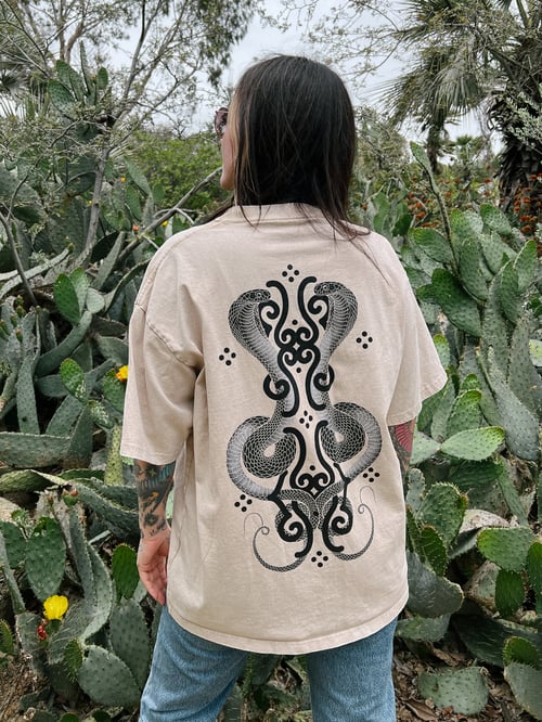 Image of Ssnake T-Shirt Sand b/w