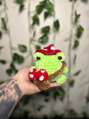 Image of Adventuring Frog with Accessories 