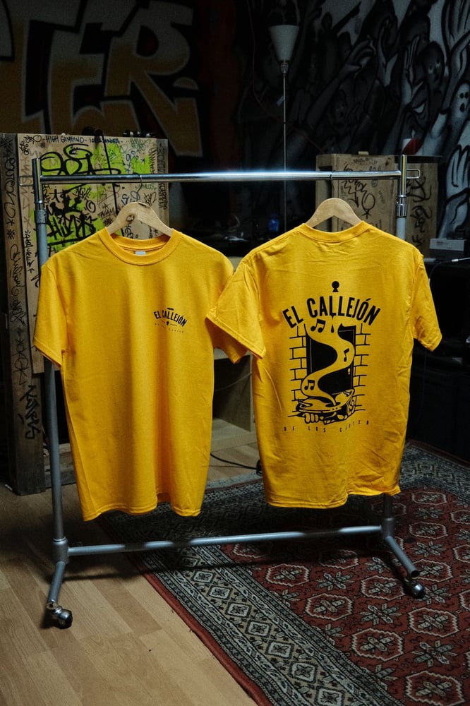 Image of T-Shirt ELCALLEJÓN Amarillo