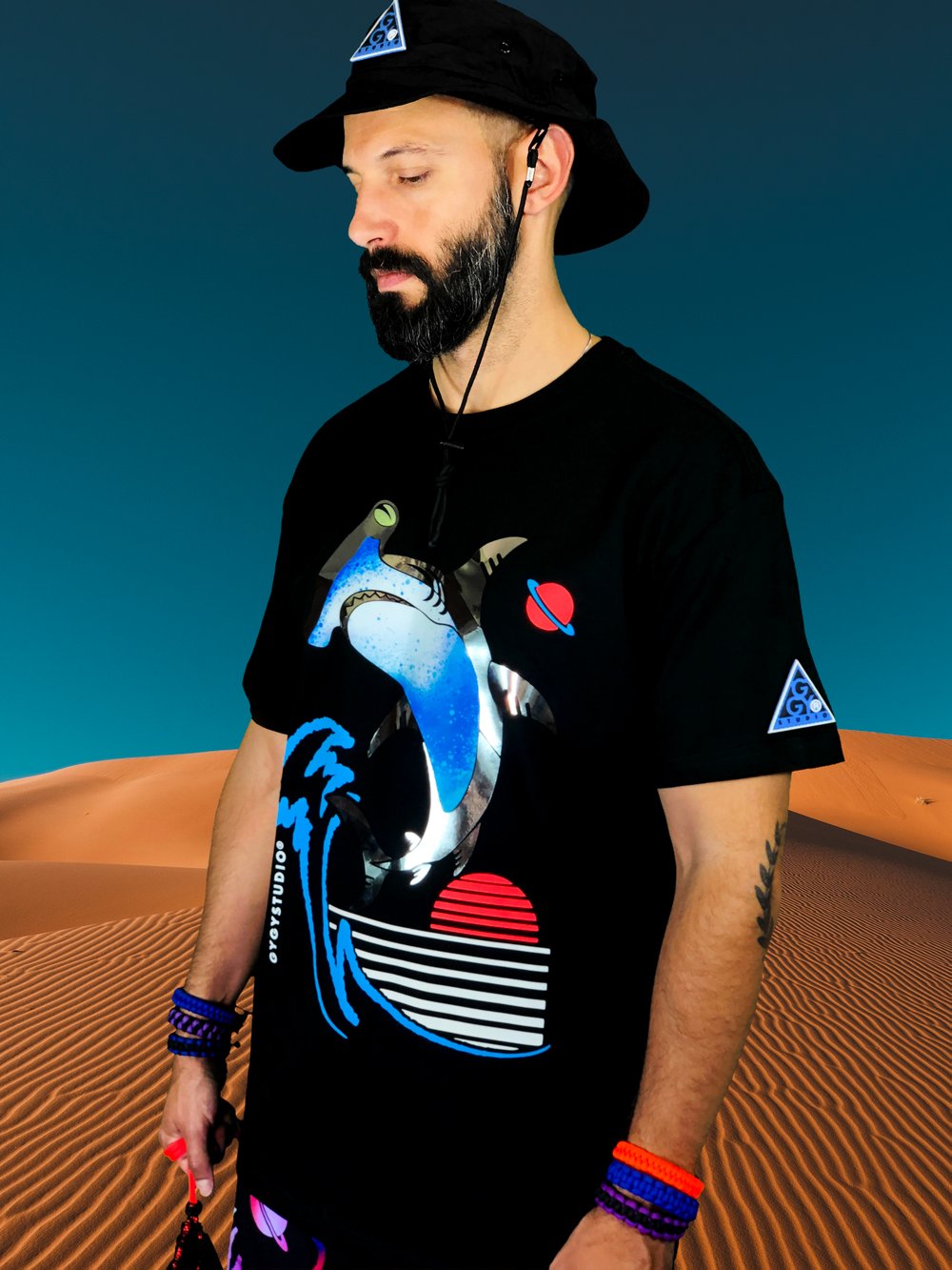 HAMMERHEAD METAL SHARK PREMIUM TSHIRT