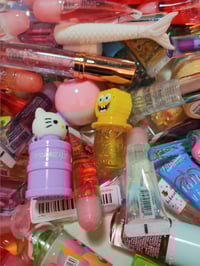 Image 2 of Lucky Lip Gloss Scoop