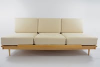 Image 1 of Canapé convertible Plateau