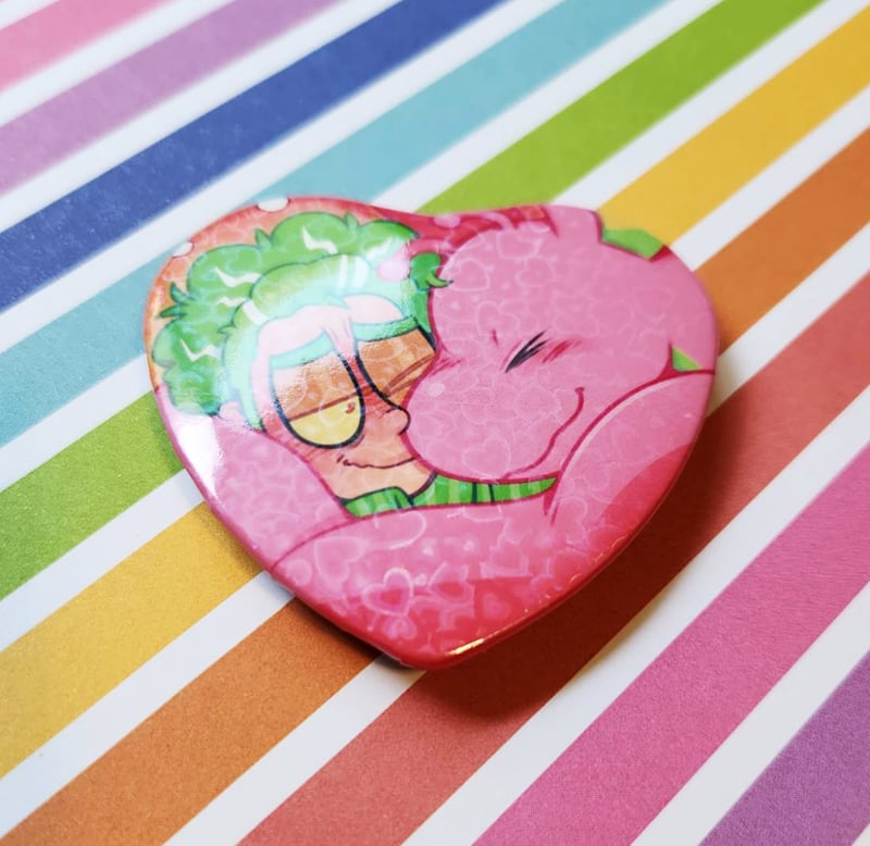 Edwin + Gummy - Heart Button