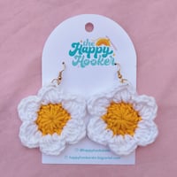 Image 2 of Daisy Flower Earings