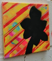 Image 2 of SEAN WORRALL - Amaryllis (Welcome) - Acrylic, gloss varnish on canvas, 20x20cm (May 2023)