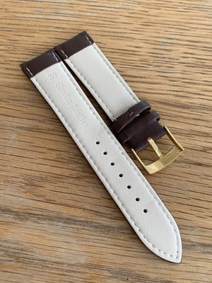 Image of omega,Top quality plain gents watch leather strap,brown 20mm.omega engraved Gold Plated buckle,New