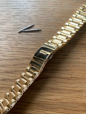 Image of Stunning RADO Golden Tungsten Metal Scratch Proof Gents Watch Strap,18mm.Genuine.NEW.