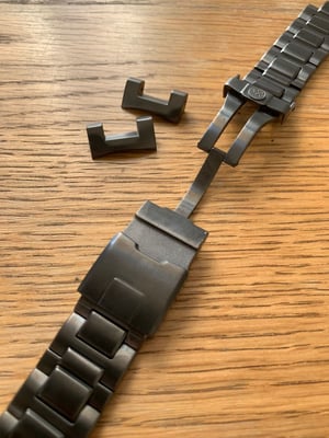 Image of Heavy Duty Black Steel RR Gents Watch Strap,For Tag Heuer Watches,New 22mm,Curved lugs