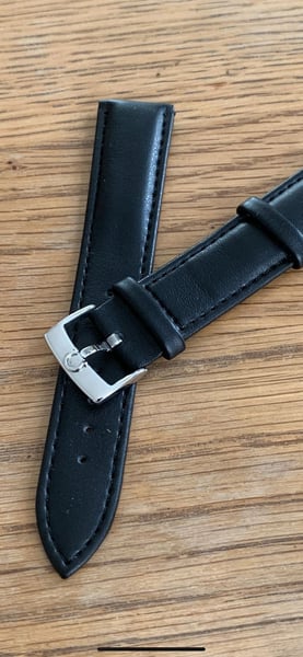 Image of omega,Top quality plain gents watch leather strap,BLACK. 18mm/20mm small horse shoe stainless steel