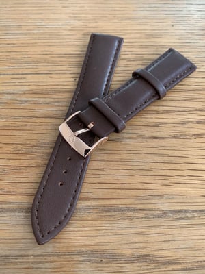 Image of omega,Top quality plain gents watch leather strap,brown 18mm/20mm.omega engraved Rose Gold buckle