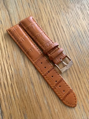 Image of omega,Top quality CROC style TAN/ORANGE Brown leather strap 18mm/20mm enrgraved Rose Gold buckle.New