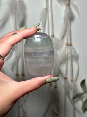 YYITRIUM FLUORITE PALM STONES