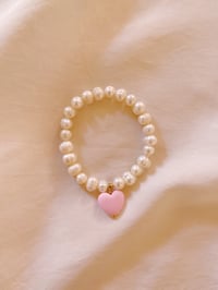 Image 1 of BRACELET NACRE ET COEUR